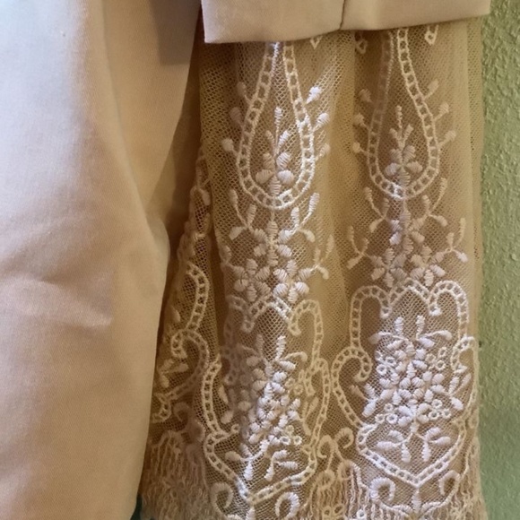 Mme Weathersby coat 4T - Picture 6 of 9